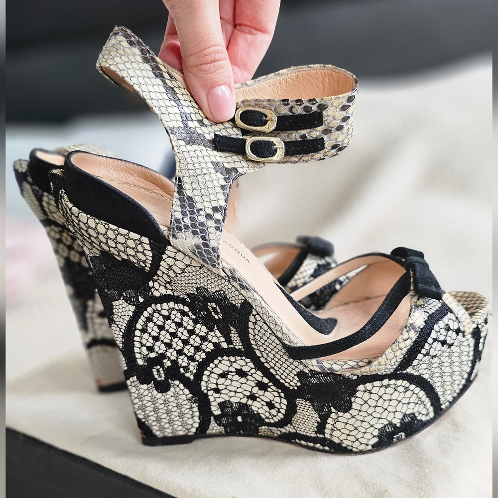 ALLESANDRO DEL AQUA  LACE sandals,  EU 38 , US 7.5